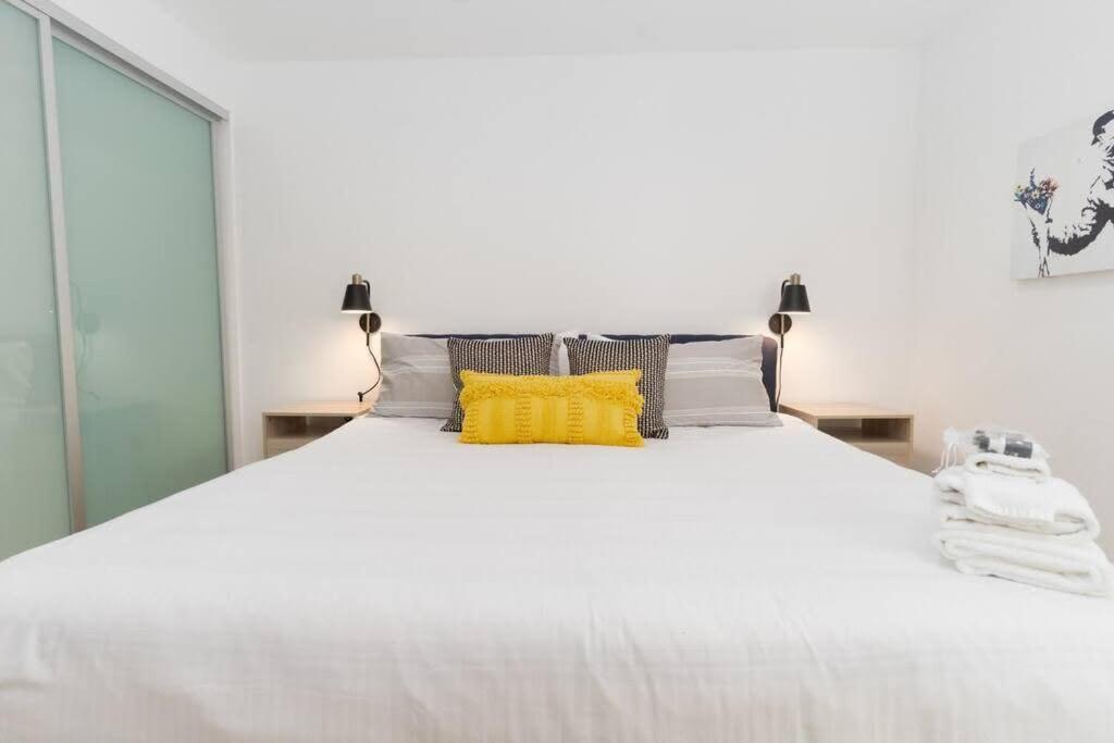 Bright And Trendy 2-Story Bankers Hill Condo Сан Диего Екстериор снимка