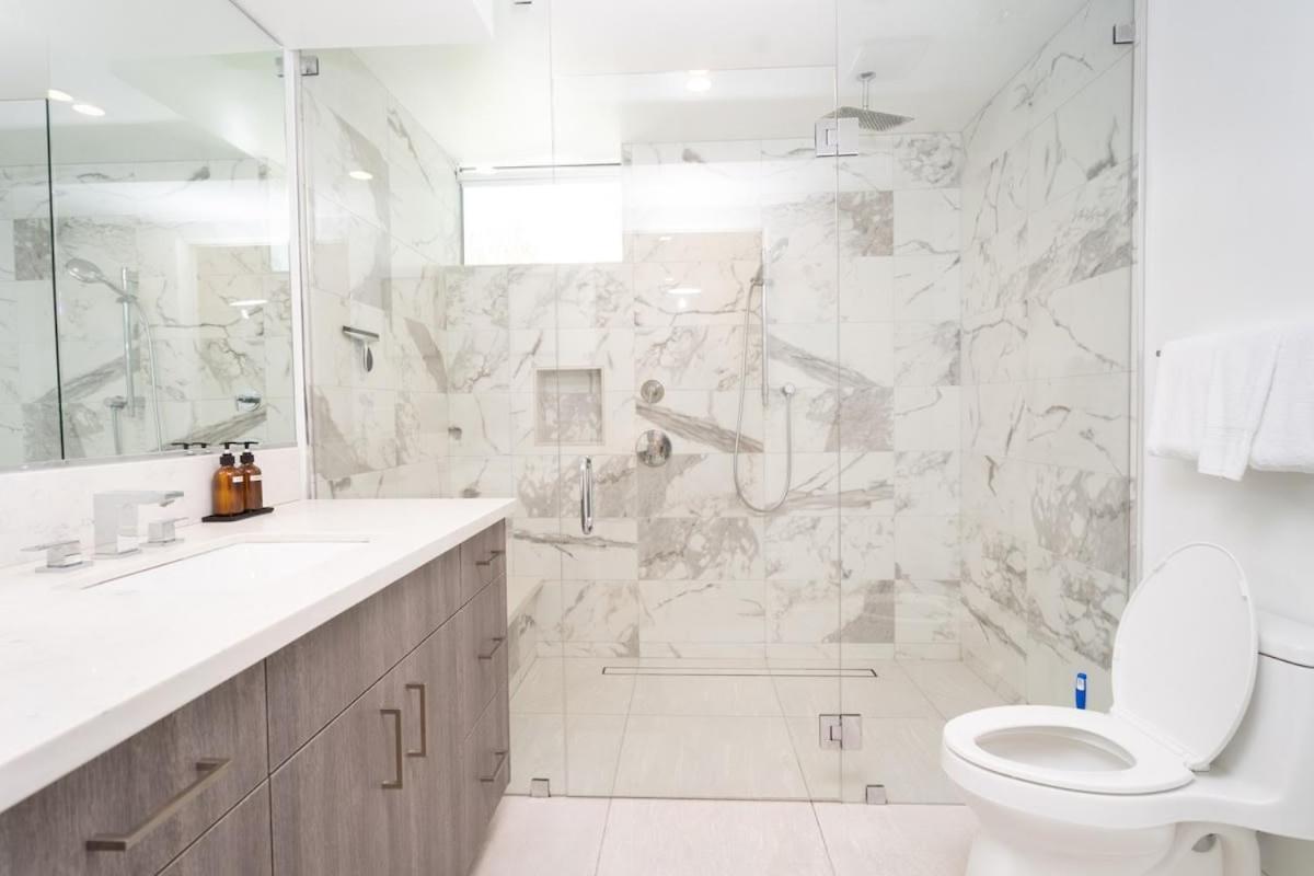 Bright And Trendy 2-Story Bankers Hill Condo Сан Диего Екстериор снимка